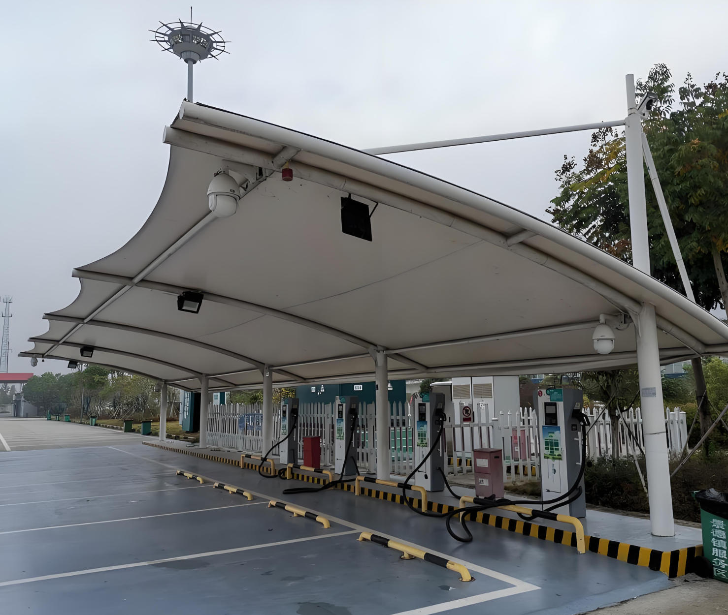 汽车膜结构车棚